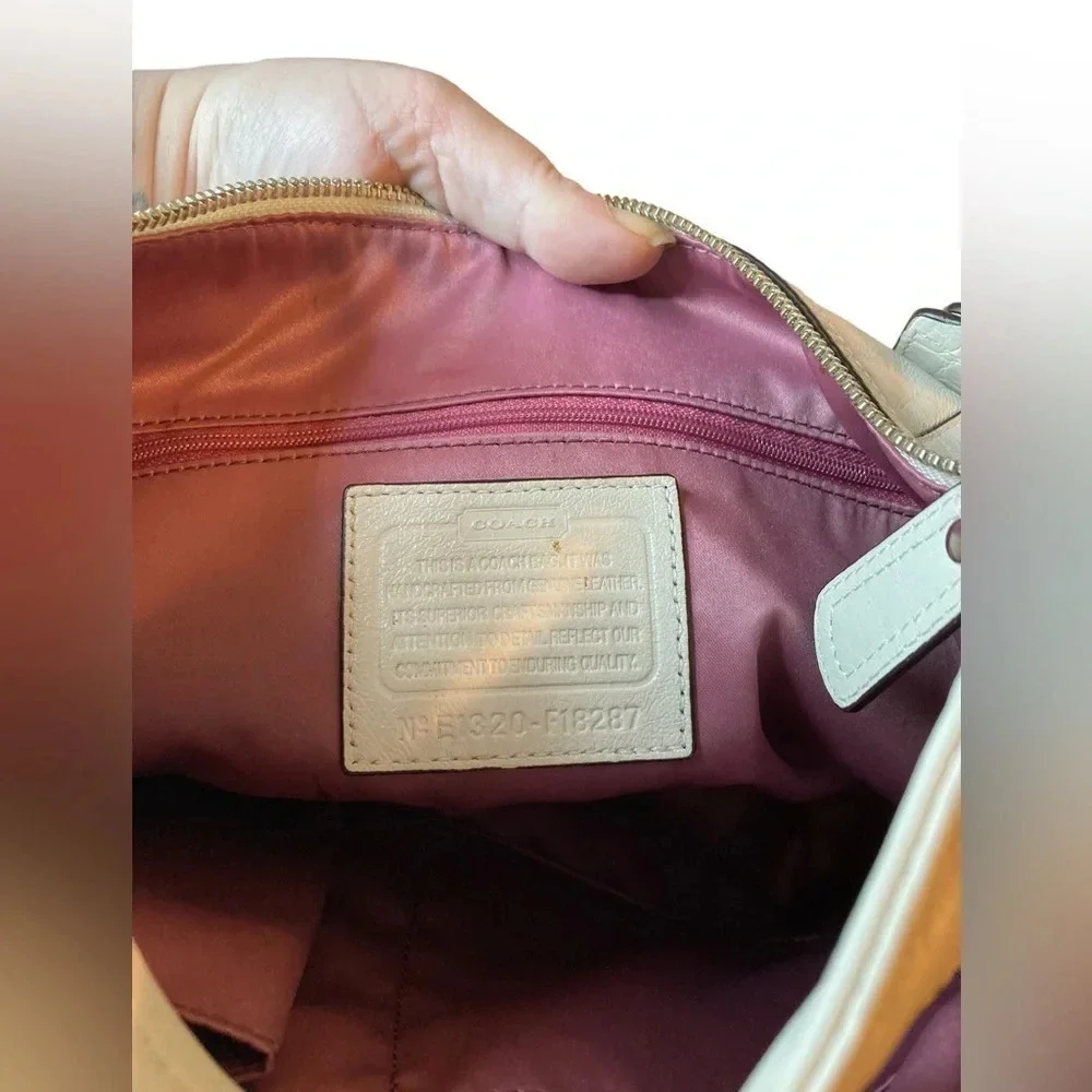 COACH Vintage Leather Shoulder Bag Pearl White Cream